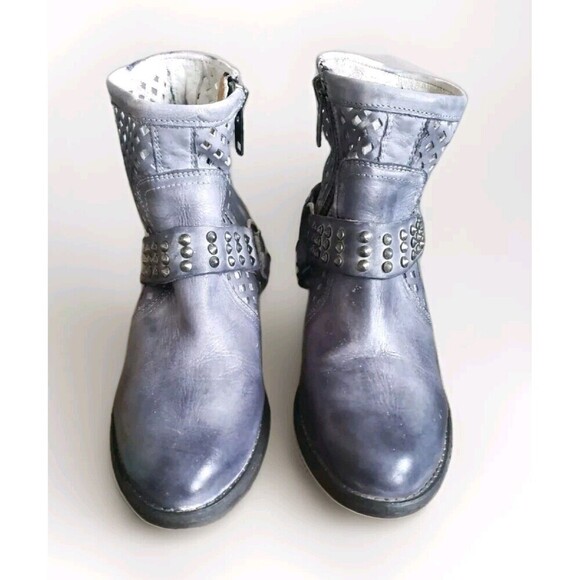 Very Volatile Wester Boots Women's Size 10 Gray Distressed Leather Stud Harness - Picture 3 of 12